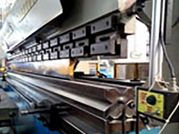 折彎機安全光幕解決方案