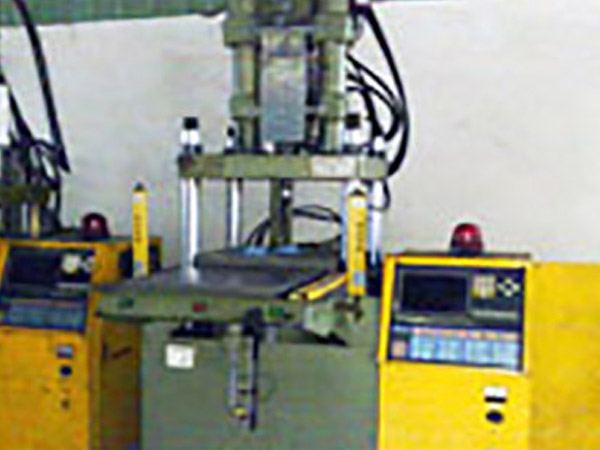 注塑機安全光柵解決方案